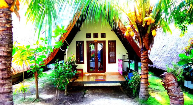 Бунгало Standard с красивым видом из окна Saeri Matahari Bungalow