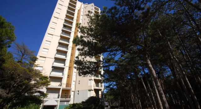 Bright sea View Apartment, Book Lejlighed Hoteller i Friuli Venezia Giulia med parkering, Parkering