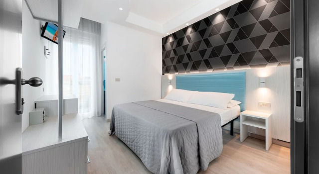 Двухместный номер Standard с балконом Hotel Eiffel