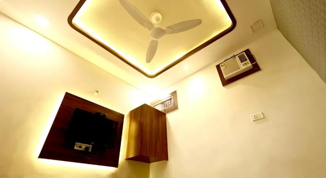 Номер Deluxe Lucky Restaurant & Guest House Near Taj Mahal