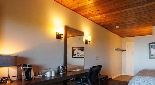 Auberge de la Pointe, Buchen Sie Hostel Hotels in Québec mit Pool, Schwimmbad