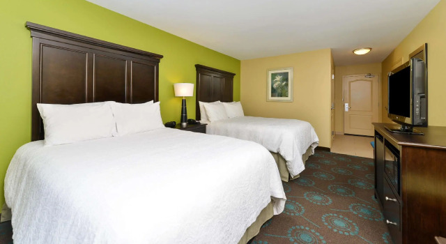 Четырёхместный номер Standard Hampton Inn Iowa City/University Area
