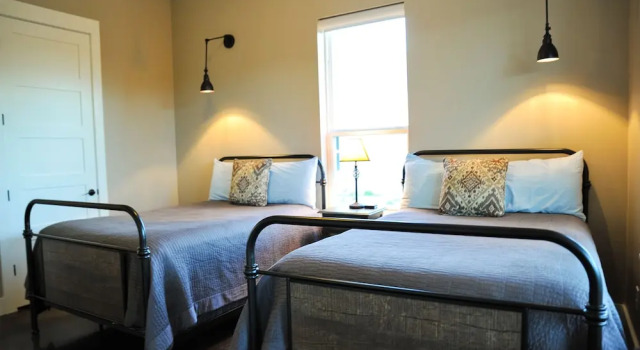 Hill Country Casitas, Prenota Hotel Dripping Springs Texas Wine Country