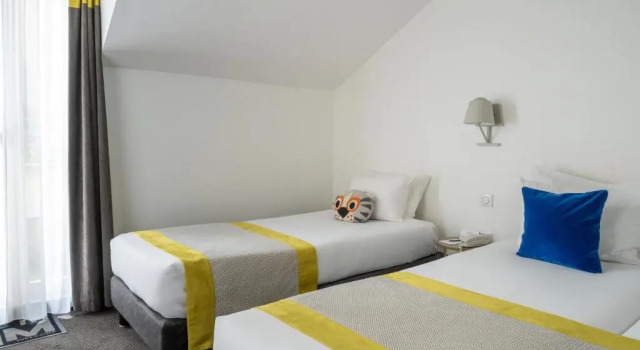 Трёхместный номер Hotel George - Astotel