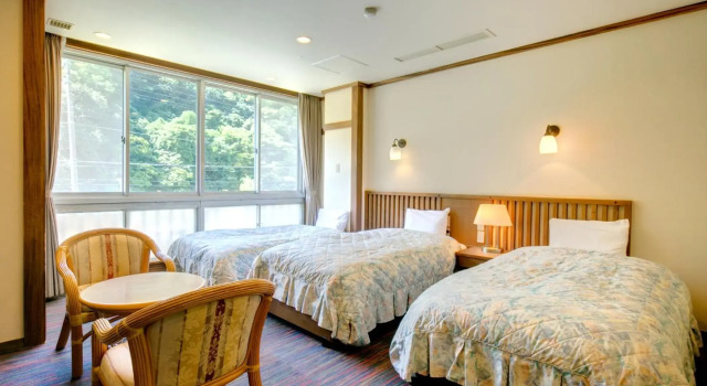 Yugawara Manyo-so, Buchen Sie Pension Yugawara Kanagawa