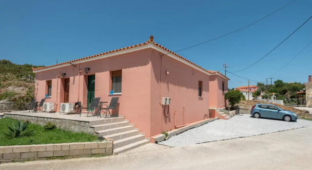 A & K Vacation House, Забронировать Отель Варос 
