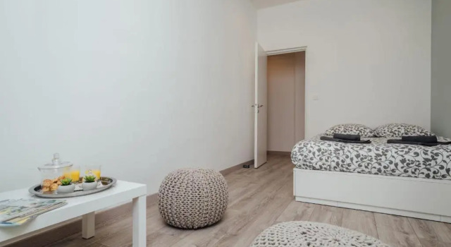 Le Notre Dame 3br with AC and balcony in the heart of Nice Welkeys, Забронировать Отель Ницца Приморские Альпы, рядом с Набережная Соединенных Штатов