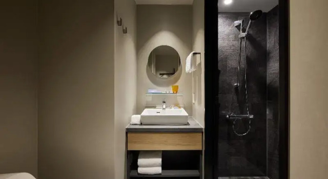 Двухместный номер Standard с видом на город Oakwood Hotel Oike Kyoto