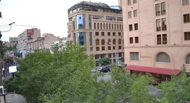 Apartamen Amiryan Street