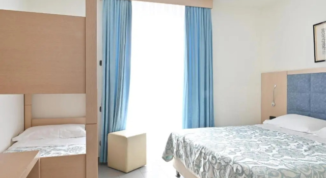 Standard Vierer Zimmer mit Balkon Hotel Marcos