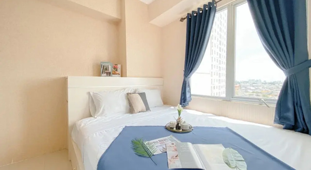 Апартаменты Standard Comfy and Strategic 1BR with Extra Room at Bassura City Apartment
