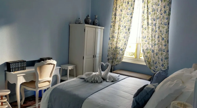 Номер Deluxe La Maison Bleue