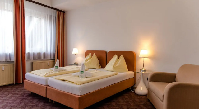 Двухместный номер Standard с балконом Stadthotel Schwerterbräu