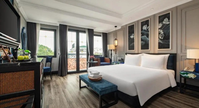 Двухместный номер Standard с балконом и с видом на город Solaria Hanoi Hotel