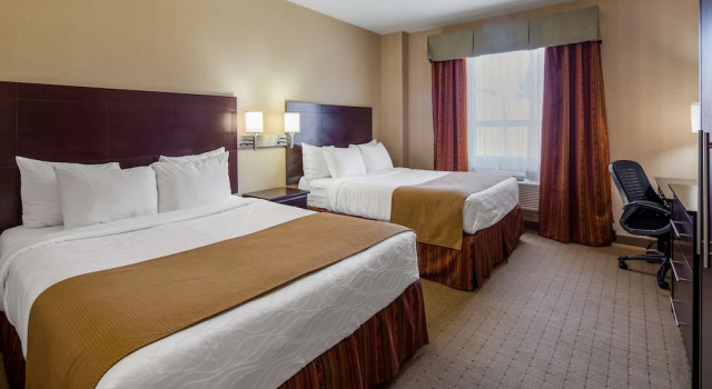 Четырёхместный люкс Executive Best Western Plus Bowmanville