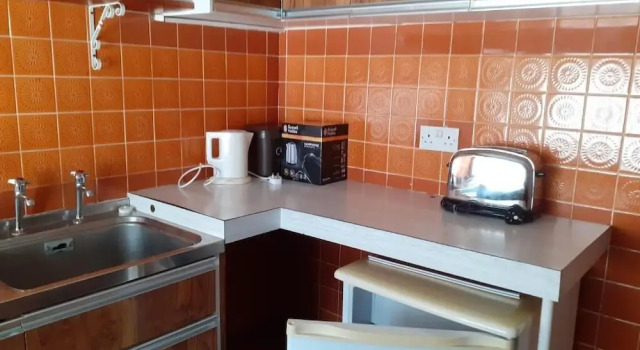 Апартаменты House - Sleeps 6 & Paid off Site Parking Available