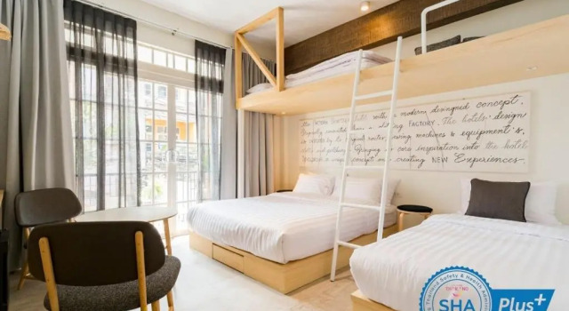 Семейный номер Standard с балконом The Pattern Boutique Hotel