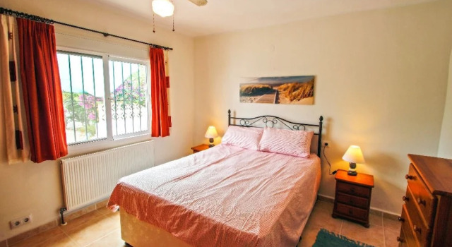 Paula-3 - holiday home with private swimming pool in Moraira, Забронировать Отель Benimeit 