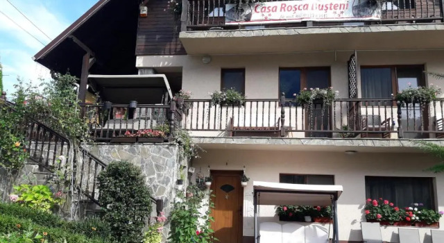 Casa Rosca Busteni, Забронировать Отель Буштени Брашов, рядом с Замок Кантакузино