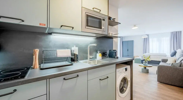 Люкс Comfort Limehome Metzingen Wilhelmstr