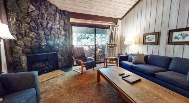 Summit #14 3 Bedroom Condo, Varaa Huoneisto Mammoth Lakes Mammoth
