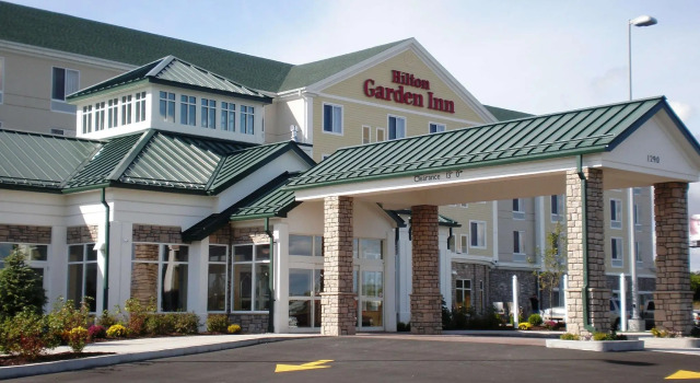 Номер Premium Hilton Garden Inn Watertown