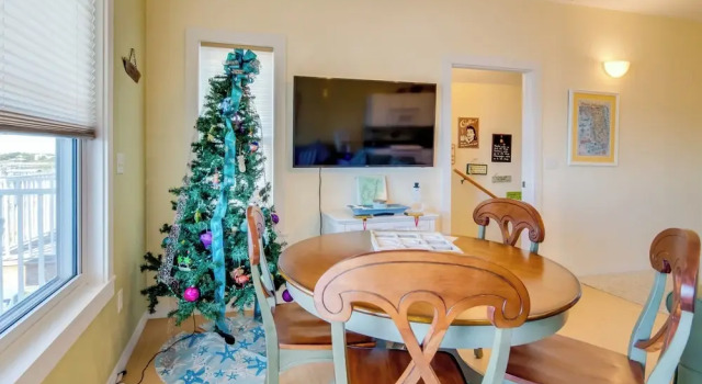 Oceanfront Oasis in Cedar Key w/ 2 Balconies!