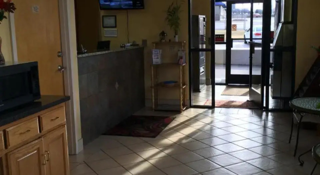 Scottish Inn - Nashville, Prenota Hotel Hotel a Tennessee con parcheggio, Parcheggio
