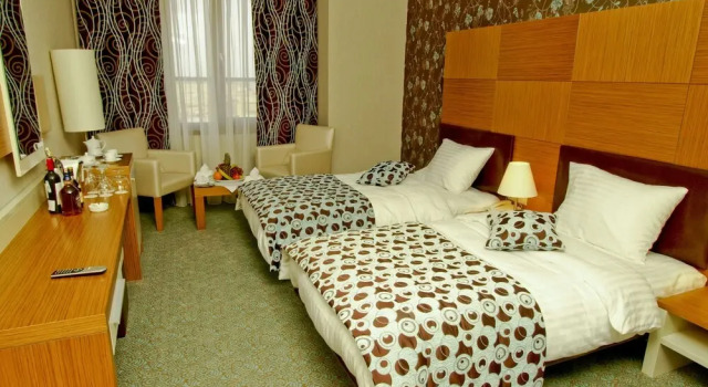 Grand Nur Plaza Hotel