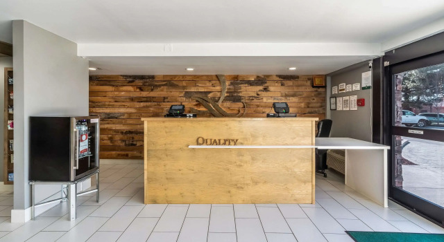Quality Inn and Suites, Boek Hotel Hotels in Franklin met ontbijt, Ontbijt