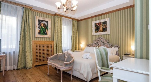 Двухместный номер Deluxe Càdor Hotel