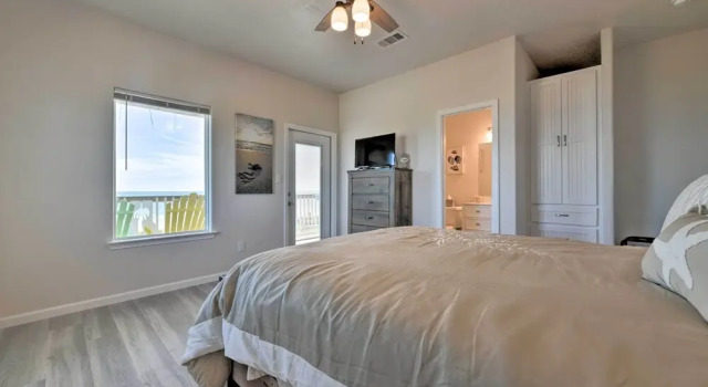 Коттедж 'sea Shell Chalet': Oceanfront Surfside Beach Gem