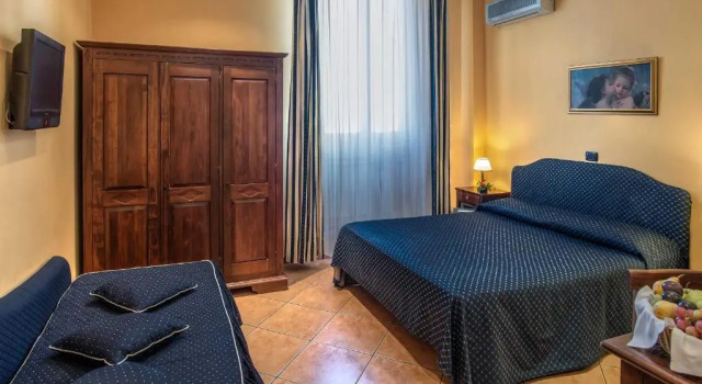 Трёхместный номер Hotel Caracciolo