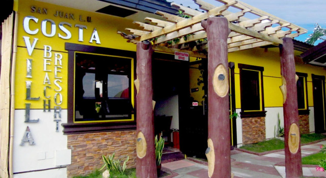 Четырёхместный номер Standard Costa Villa Beach Resort