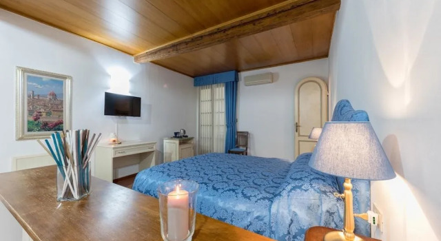Numa Florence Palazzo Haggis, Забронировать Отель Отели Флоренции с завтраком, рядом с Баптистерий сан Джовани, Завтраки