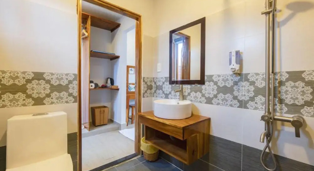 Семейный номер Standard с видом на бассейн Suối Mây Garden Resort & spa