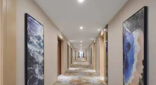 Kyriad Marvelous Hotel Yiyang Ziyang, Book Hotel Hotels in Yiyang with Parking, Parking