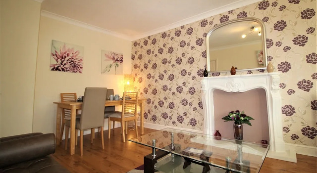 Апартаменты Classic 2 Bedrooms - Large Balcony Apartment & Parking
