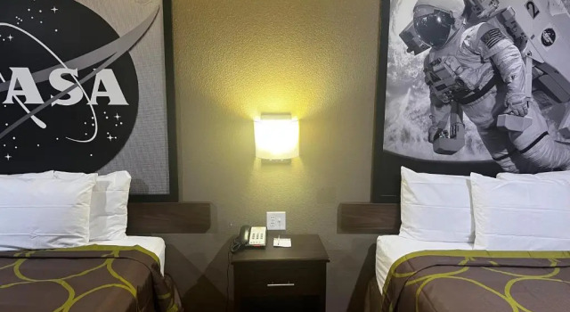 Четырёхместный номер Standard Super 8 by Wyndham Houston Northwest Cypress