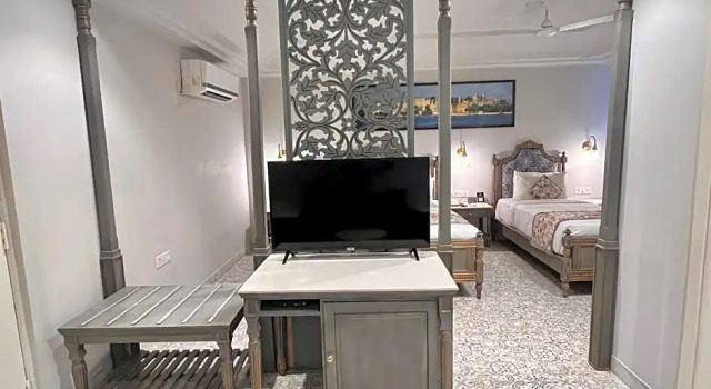 Трёхместный номер Executive Ratnawali   A Vegetarian Heritage Hotel