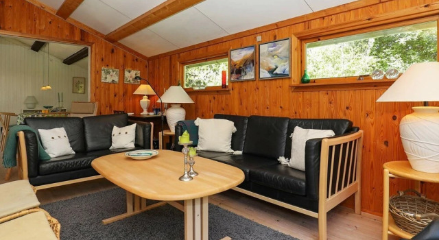 Captivating Holiday Home in Stege With Terrace, Rezerwuj Hotel Stege Mon