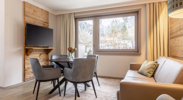 Apartment Suite Saalbach-Hinterglemm, Rezerwuj Apartament Hotele w Salzburg z parkingiem, Parking