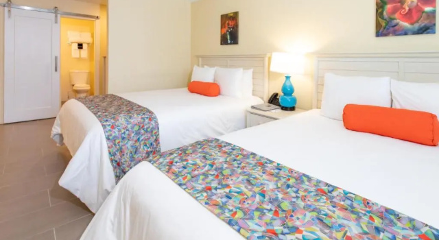 Четырёхместный номер Standard с видом на город Hotel Caravelle St. Croix