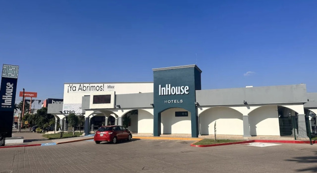 InHouse Hotel Obregón, Book Hotel Hotels in Sonora with Parking, Parking