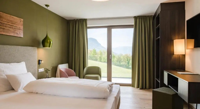 Номер Standard Oliven- & Genusshotel Hirzer