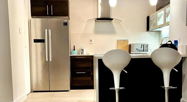 Luxe Apt 5 mins to Devon House, Prenota Appartamento Kingston Giamaica