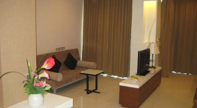 Люкс Tai-Pan Resort and Condominium