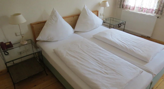 Hotel Weinstube am Markt, Réserver Hôtel Gerolzhofen 