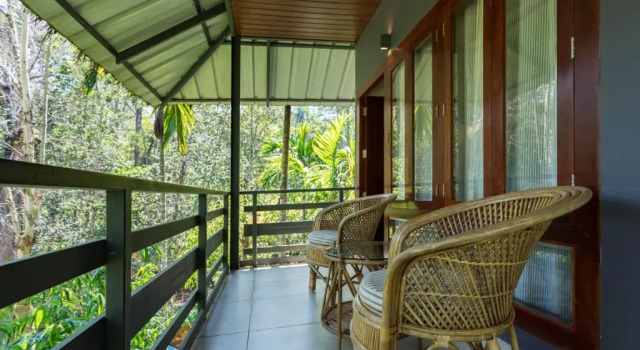 Коттедж с видом на окрестности The Woods Resorts Wayanad