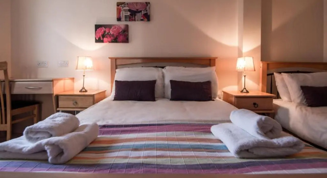 Апартаменты Donegan Court Aparthotel